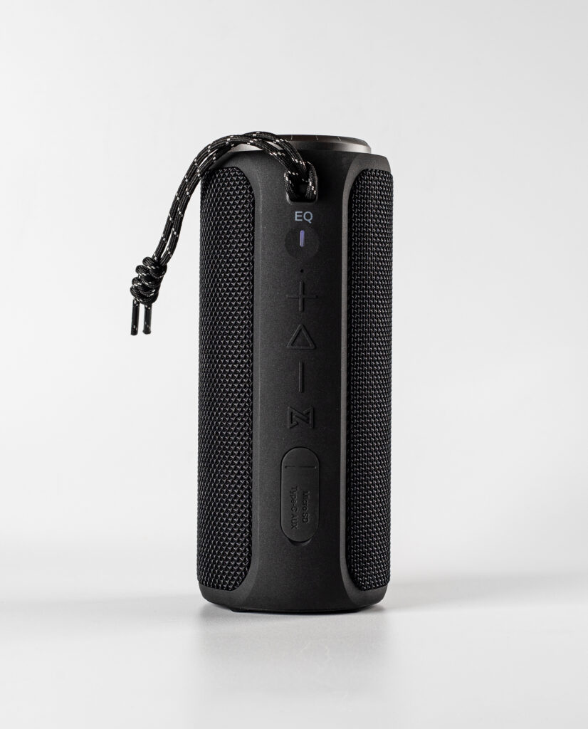 Fotografia catalogo di speaker bluetooth portatile — progetto METWISH Studio Creativo Multidisciplinare, Firenze e Lucca.